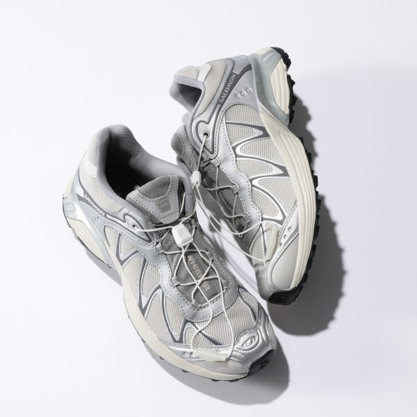 冬コーデに抜け感♡「大人のコート＋スニーカー」10STYLE