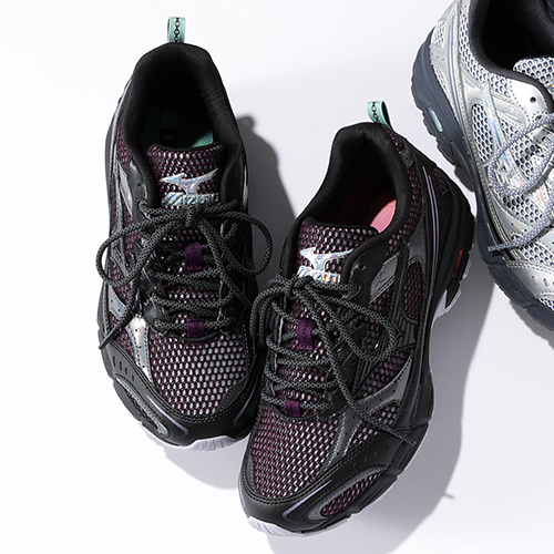 冬コーデに抜け感♡「大人のコート＋スニーカー」10STYLE