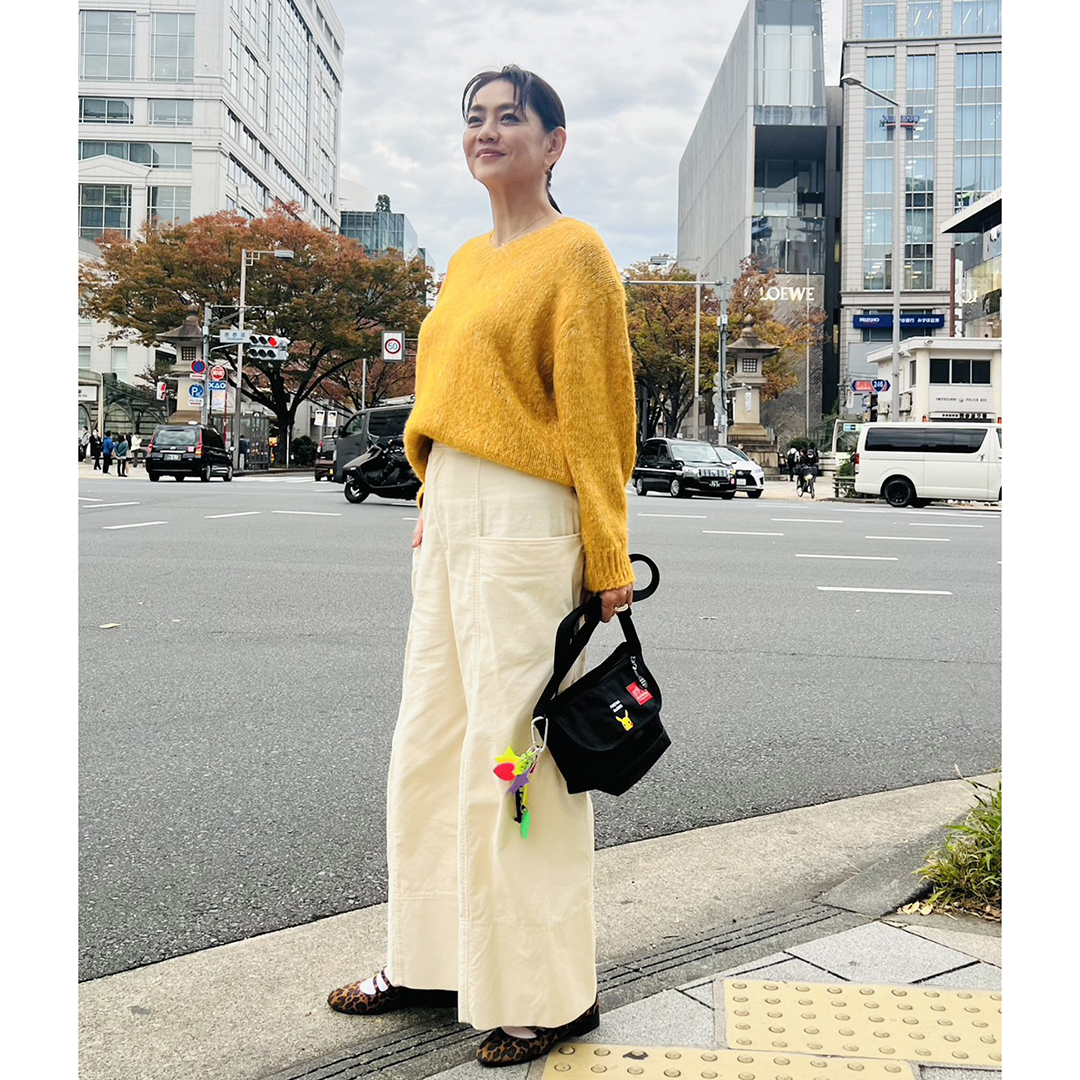 前田典子さんのリアルSNAP】suadeoのニット＆コーデュロイパンツ