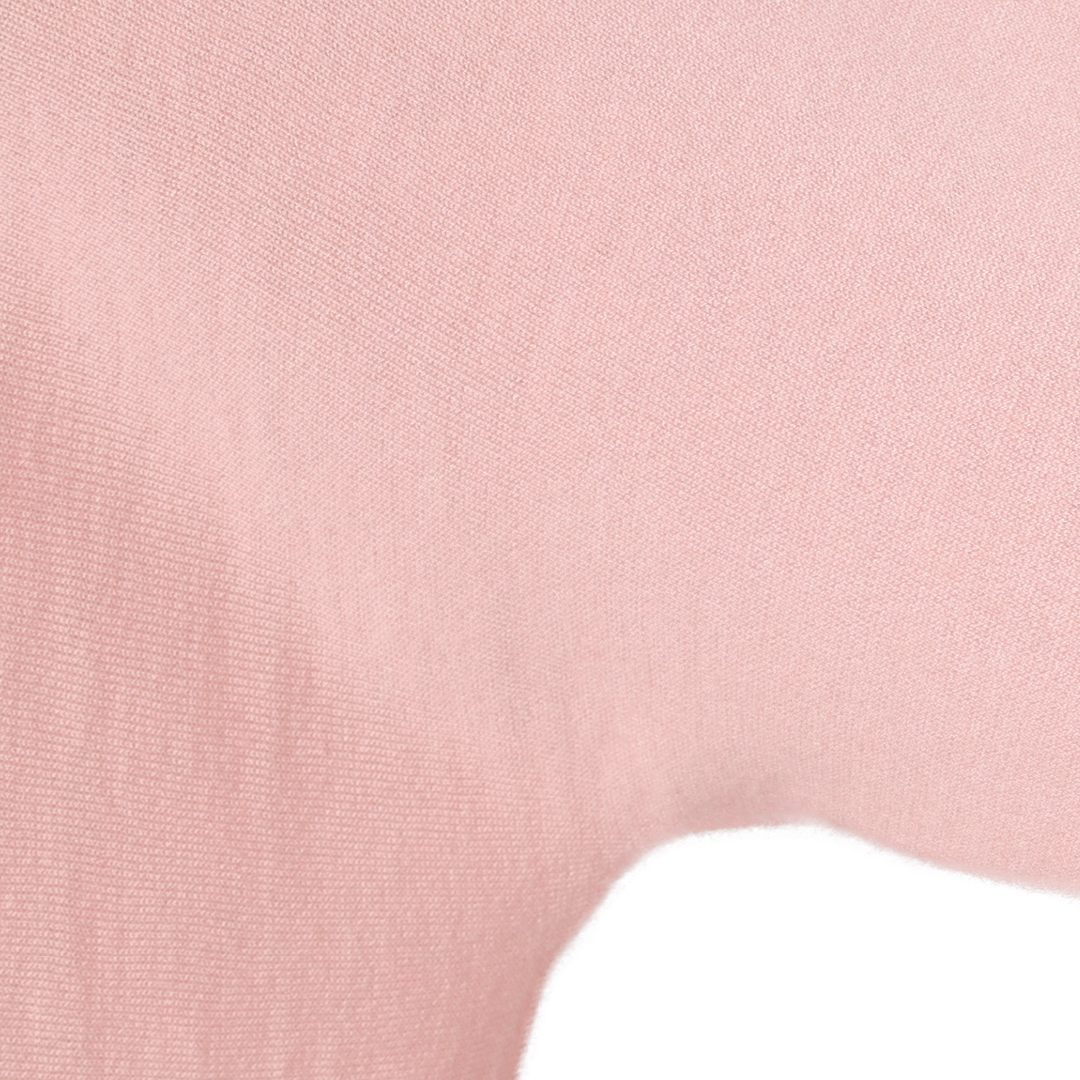 エムセブンデイズの【洗える】すっきり見えドルマンニット Fabric　feel