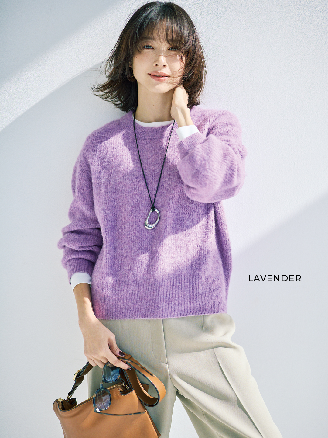 エムセブンデイズの【M7days】モヘア混ふわ軽コンパクトニットコーデ