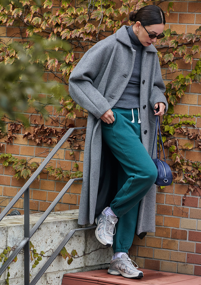 CINOH
BEAVER CLOTH LONG COAT