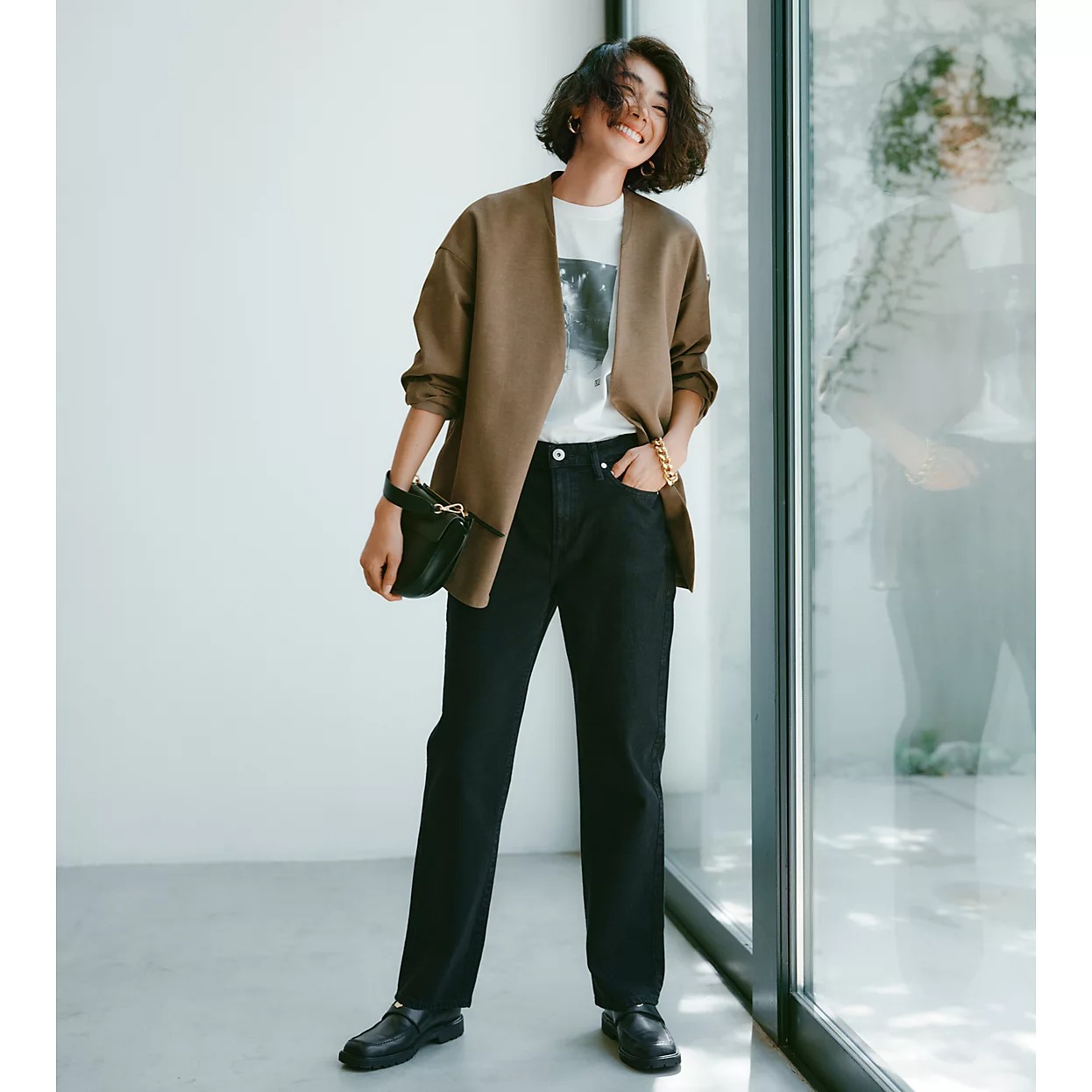 【アッパーハイツ × アマリー&セシリー】コラボデニムが大好評販売中！今ならノベルティ付き♡