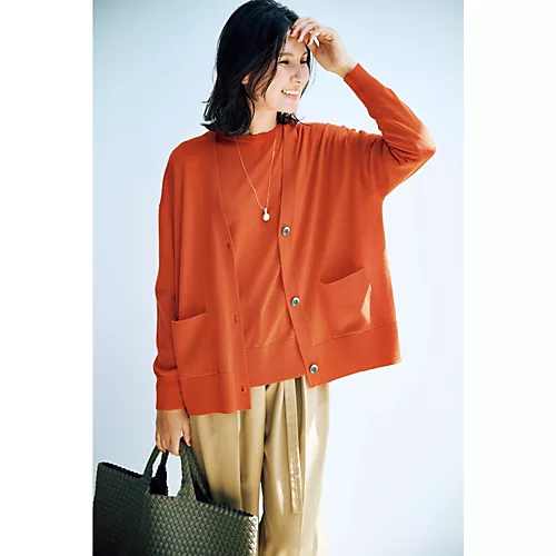 drawell
バックフレアクルーネックニット
￥28,600