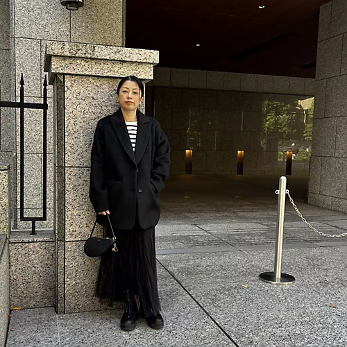 【50代 ファッション】軽さと暖かさを両立！真冬まで使えるアウターコーデ5選