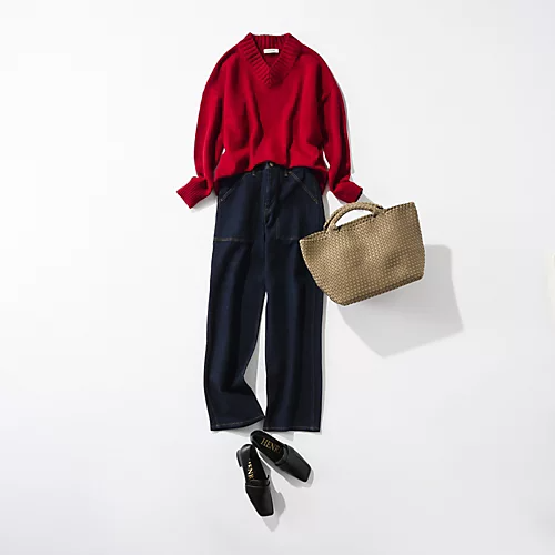 【旅行・街歩き】赤ニットを主役にした大人カジュアルスタイル