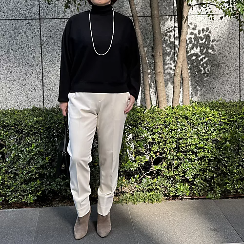 IIROT
ウールシルクタートルニット
￥38,500