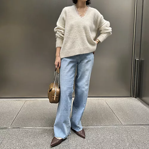 Room no.8 for E by eclat
ヘアリーレースVネックニット
￥26,400