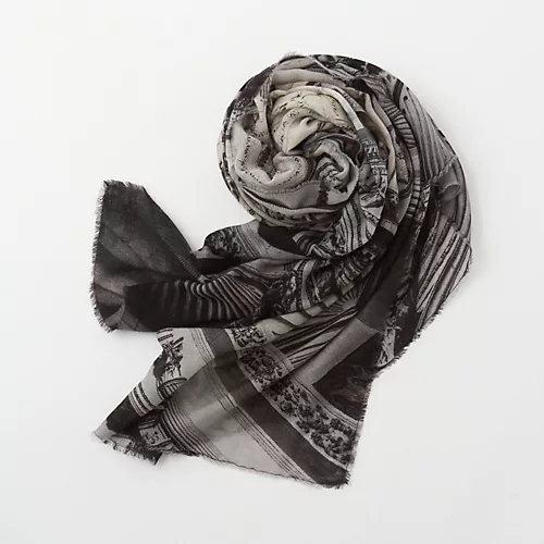 Faliero Sarti
ウールカシミヤストール
￥83,600