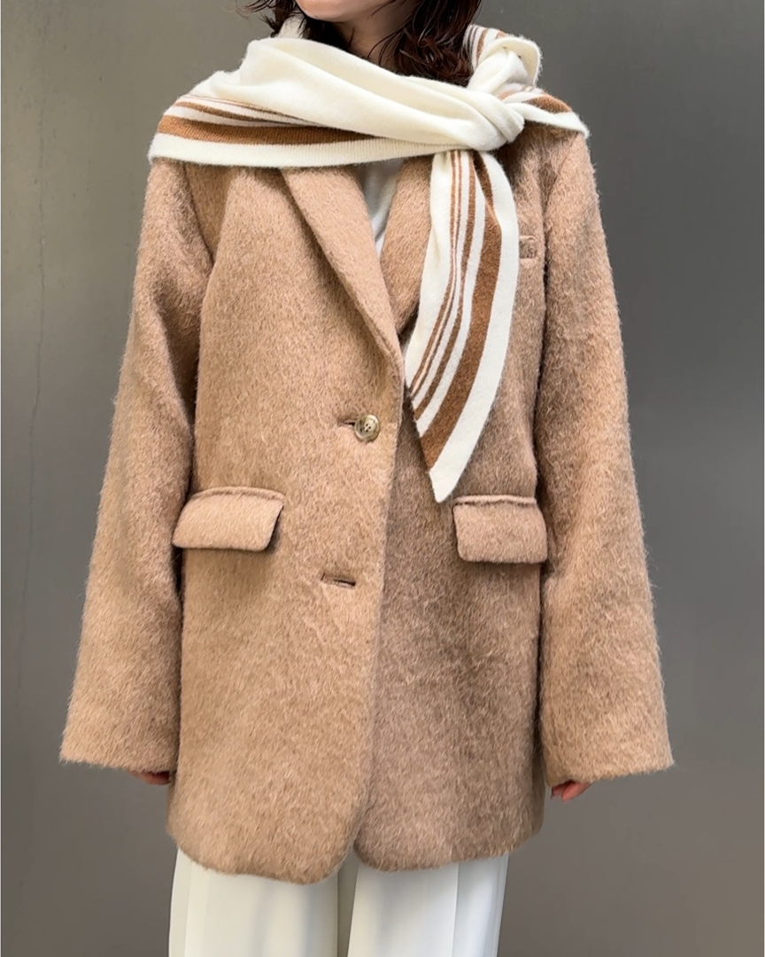 ストールの巻き方6選｜冬コーデを格上げするカシミヤ三角ストール【E by eclat・50代ファッション】