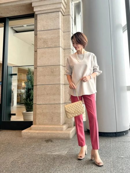 【エクラ 華組　倉爪佐和さん】eclat premium通販　カシミヤ三角ストールのセルフスタイリング企画に参加