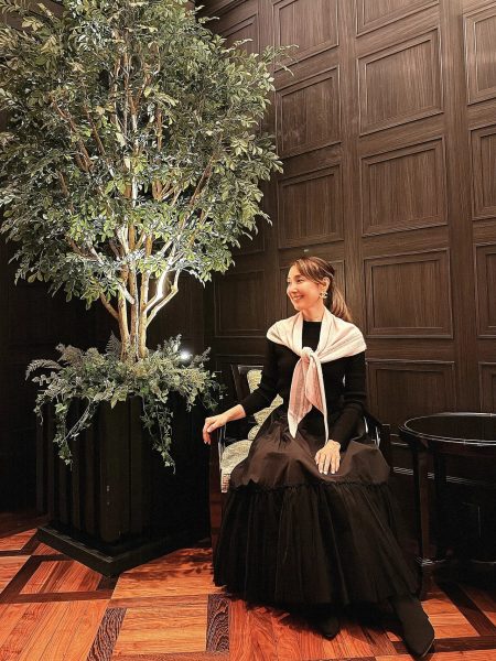 【エクラ 華組　倉爪佐和さん】eclat premium通販　カシミヤ三角ストールのセルフスタイリング企画に参加