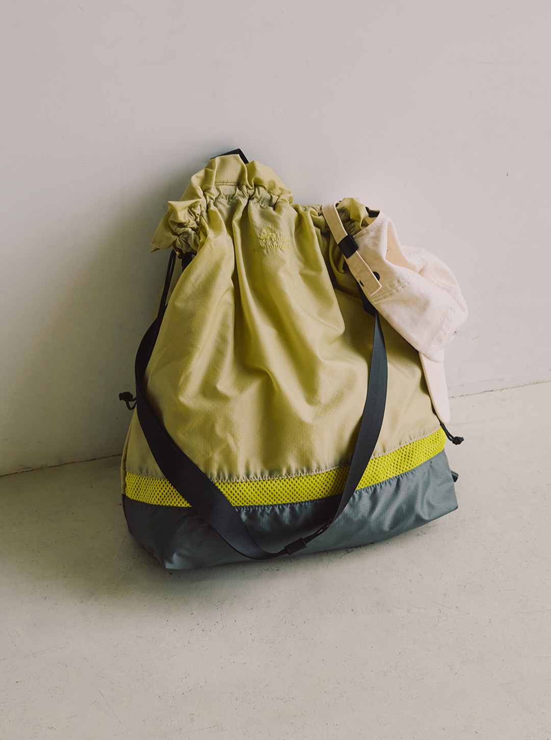 【suadeo × CARIBOU MOUNTAINEERING】 旅やジムにも！完全別注の3WAYバッグで春を先取り | GOOD THINGS Vol.94