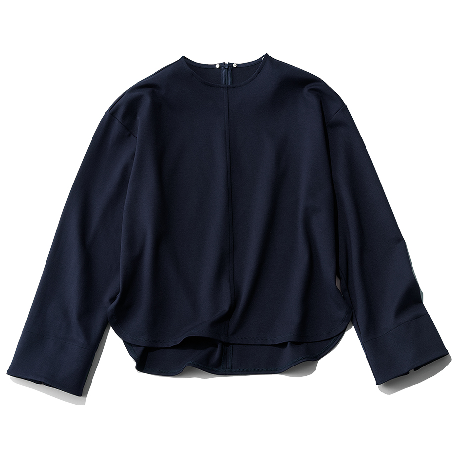 エムセブンデイズの襟つき2WAYトップス「襟を外すと…」