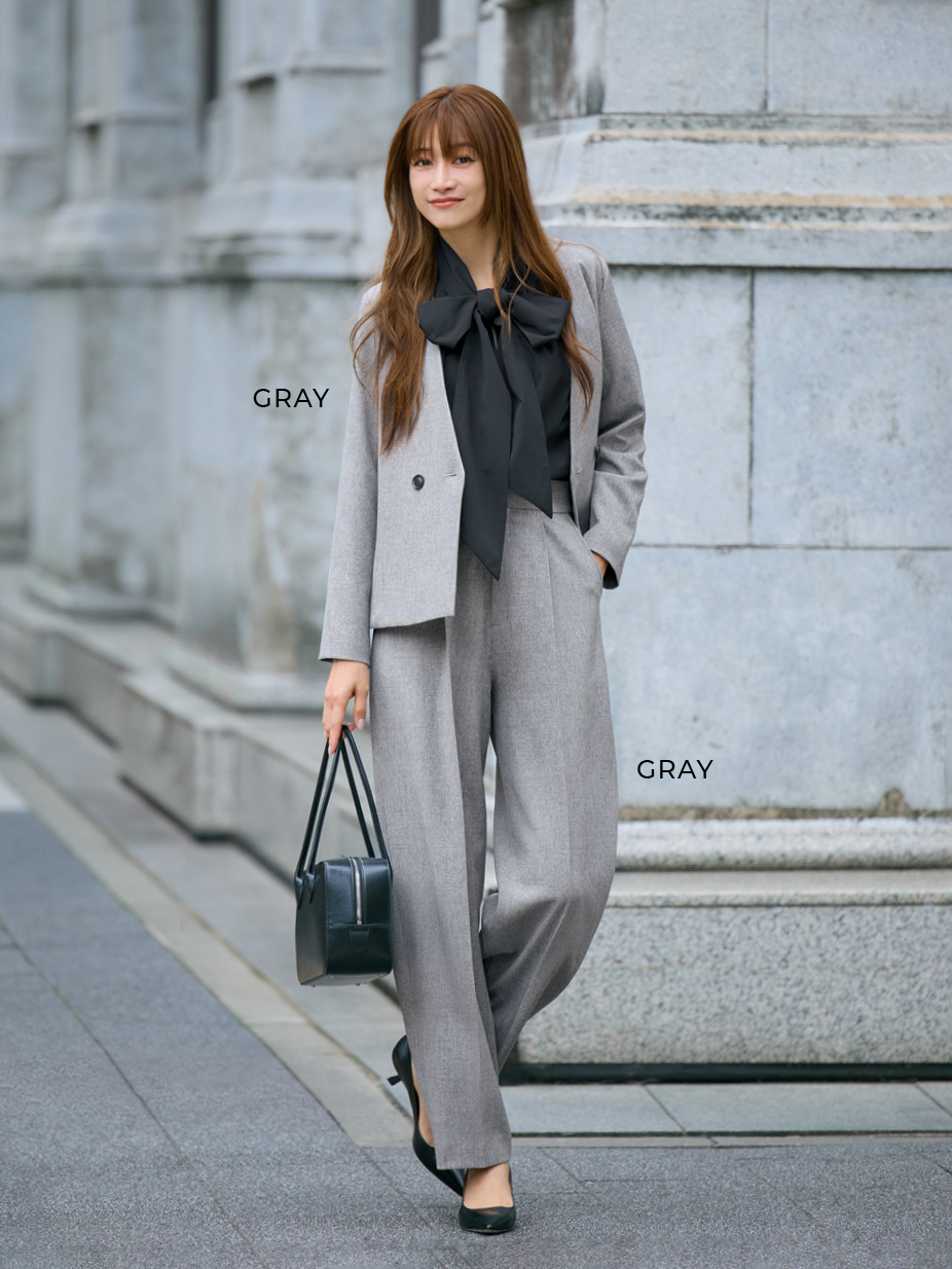 エムセブンデイズのツイード風ノーカラーテーラードジャケットとツイード風腰高見えタックパンツコーデ