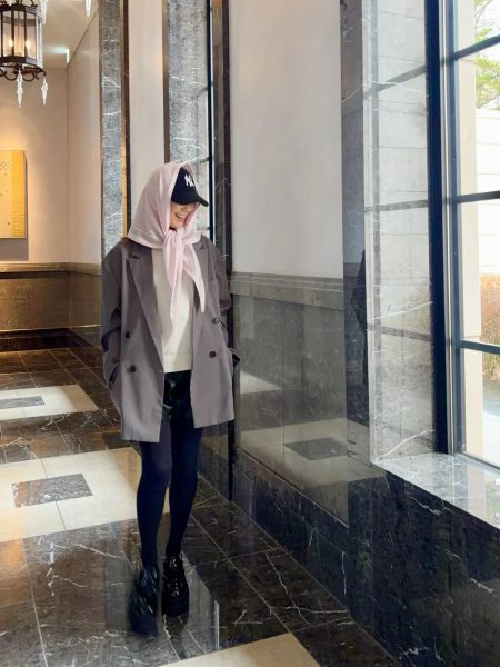 【エクラ 華組　倉爪佐和さん】eclat premium通販　カシミヤ三角ストールのセルフスタイリング企画に参加