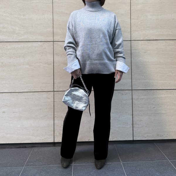 SLOANE×eclat【宮崎桃代さん別注】カフスつきダンボールプルオーバー¥22,000