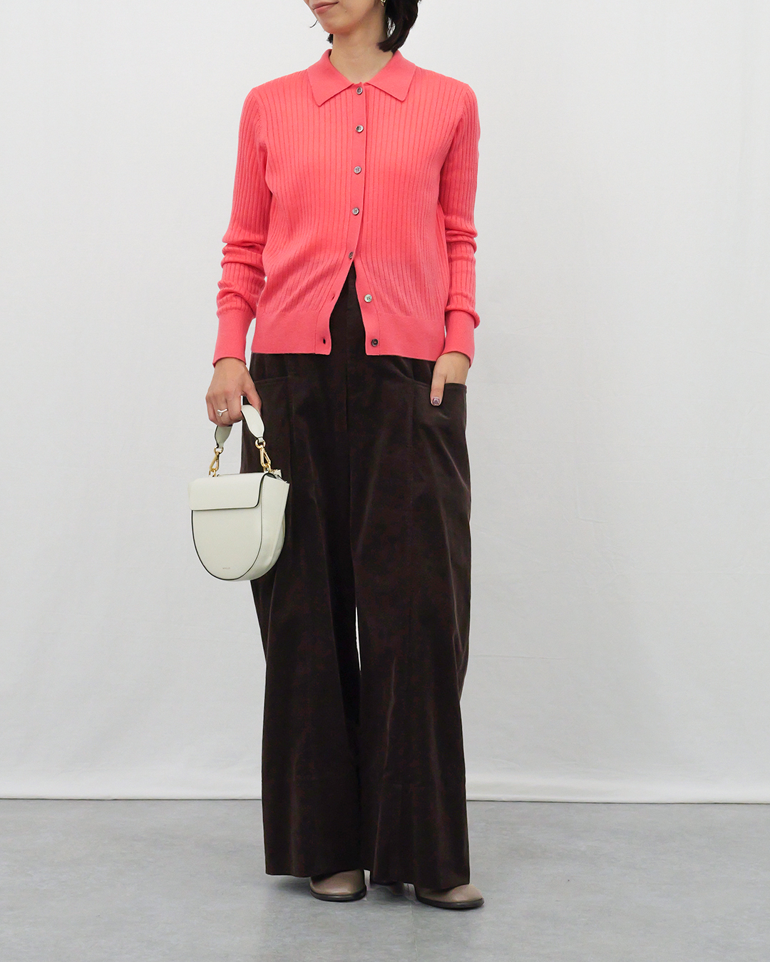 ＼通勤から週末まで使える！／スタッフの推しニット14コーデ 【40代ファッション】