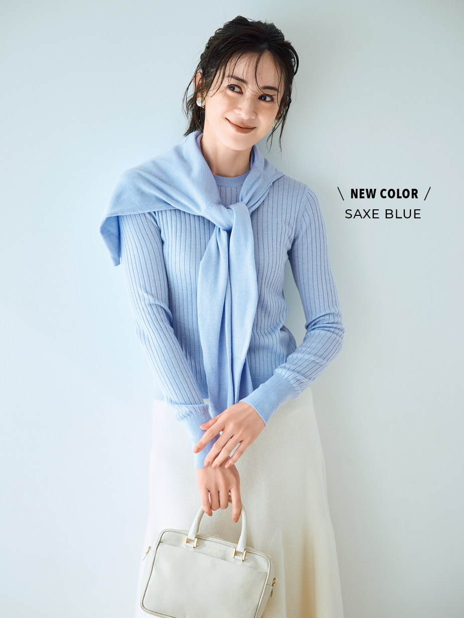 エムセブンデイズのリブクルーネックニットコーデ