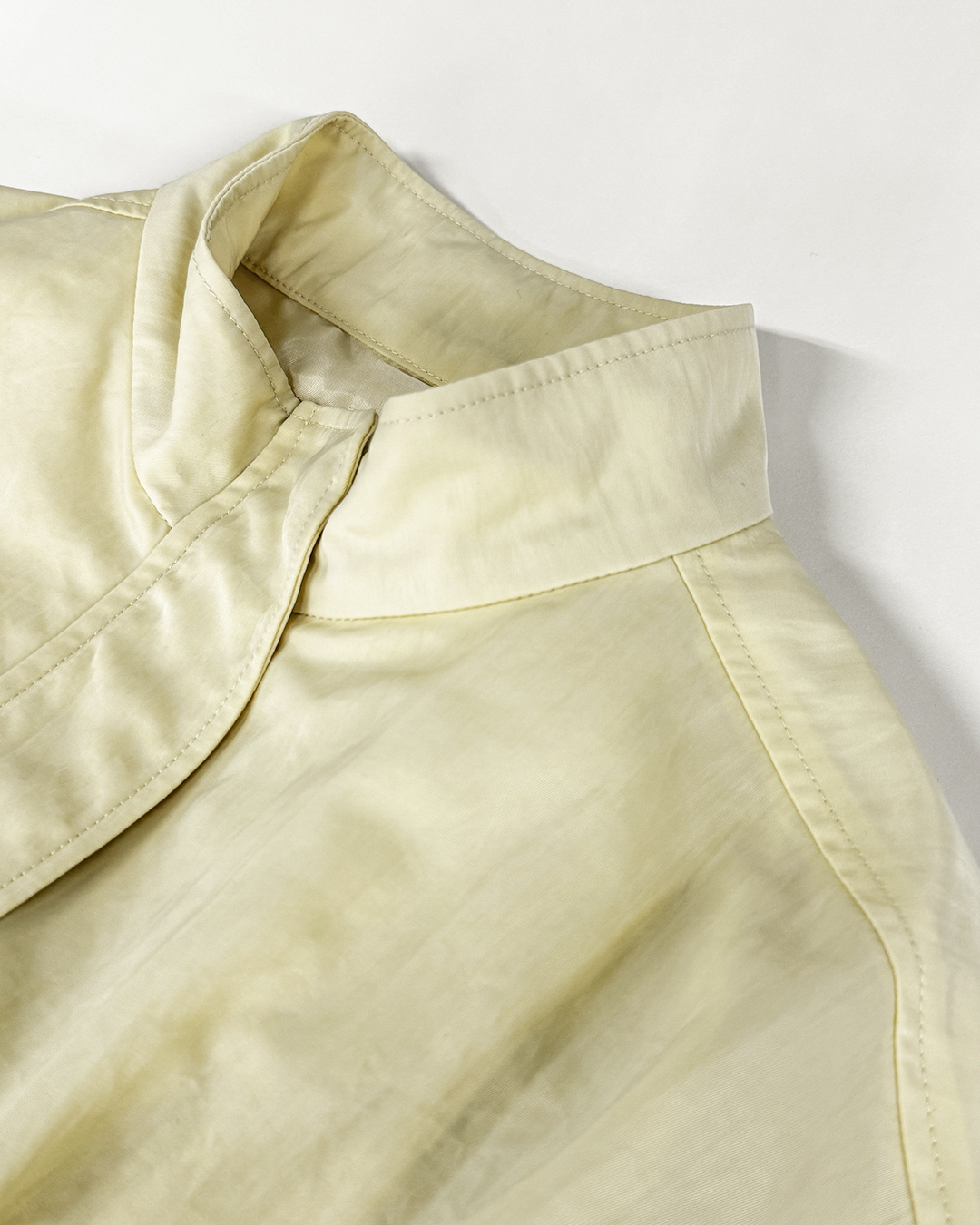 一枚あると心強い。ロングシーズン使える「撥水スタンドカラーブルゾン」【E by eclat・50代ファッション】