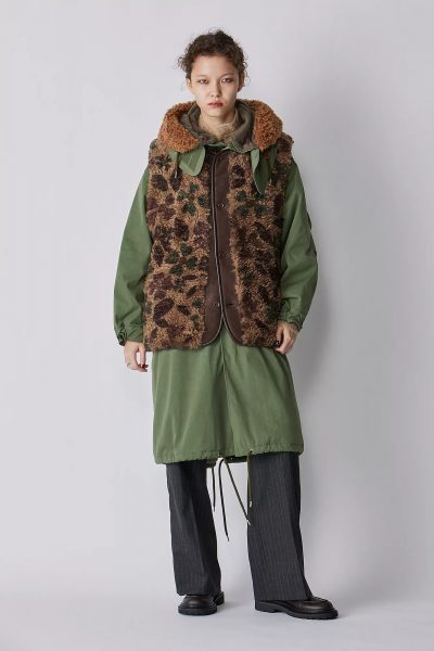 MUVEILフラワープリントベスト付きモッズコート￥132,000 ￥105,600（税込）（20％OFF）