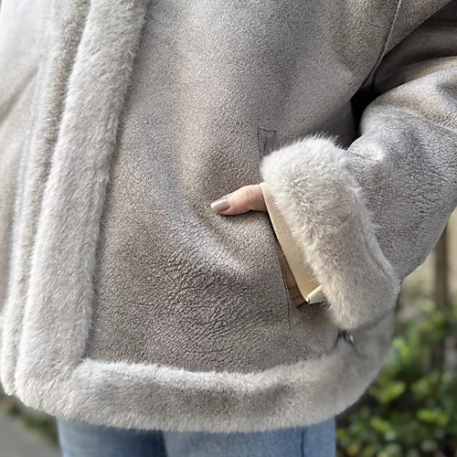 
STUDIO AR
フェイクファーリバーシブルジャケット
￥75,900