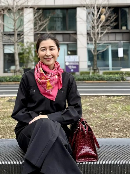 【エクラ 華組 松ヶ崎由紀子さん】綺麗めにもカジュアルにも着こなせる♪50代におすすめE by eclatワンピースコーディネート