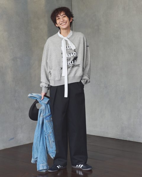 【LIVEレポート】神山まりあさんコラボアイテムを本人コメント付きで紹介｜トレンチ・Tシャツ・パンツ