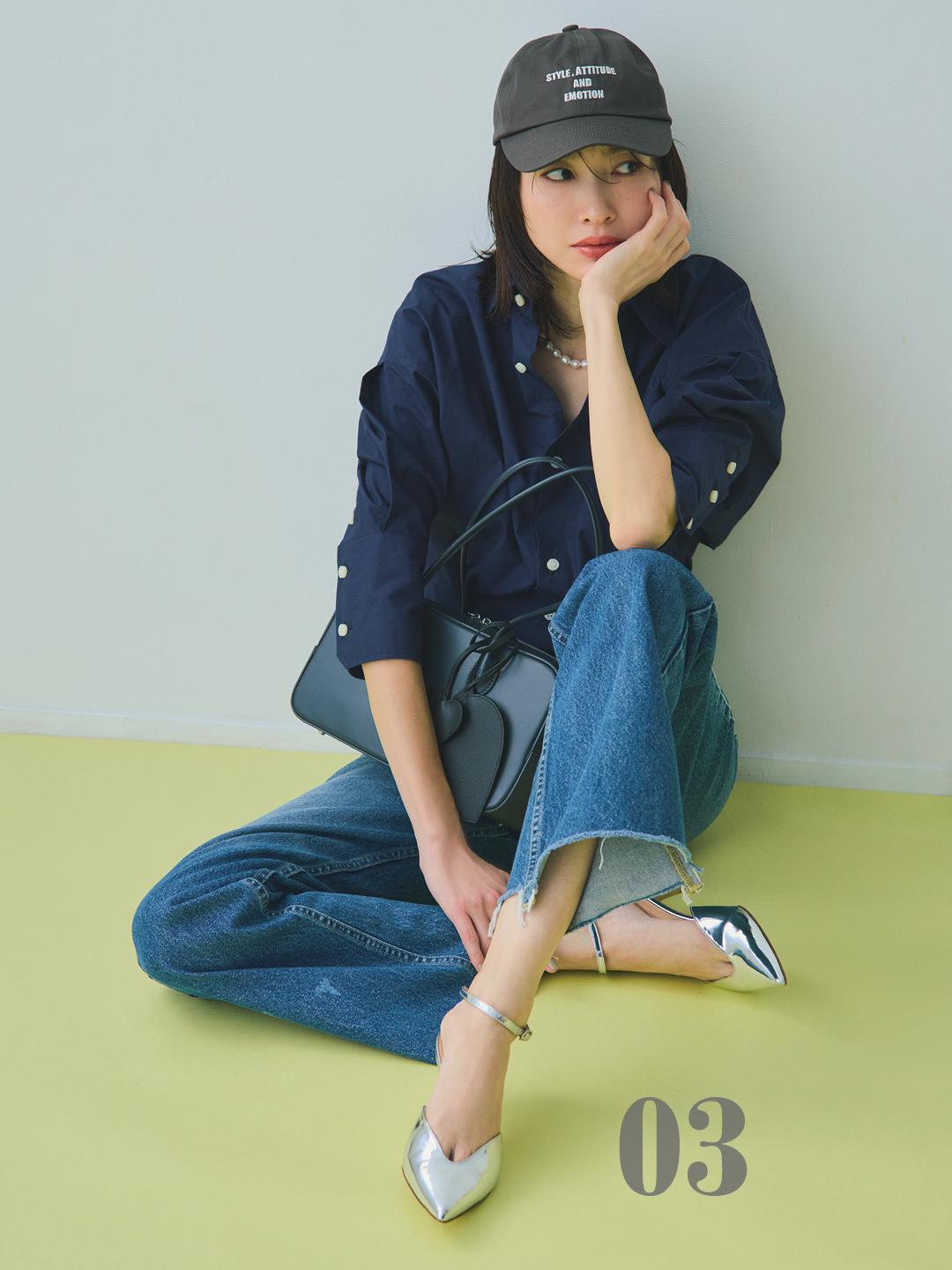 ネブローニのアンクルストラップパンプス5.5cmヒールコーデ