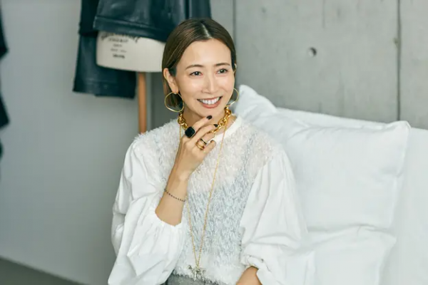 【エディター注目ブランド】CHIEKO＋（チエコプラス）×三尋木奈保さん　コラボ記念インタビュー【50代　ファッション】