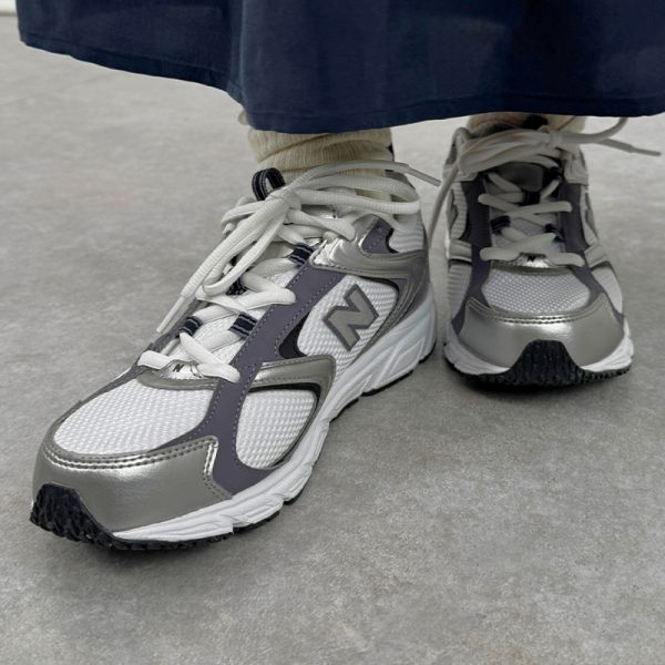 大人カジュアルは“スニーカー次第”【40代ファッション】