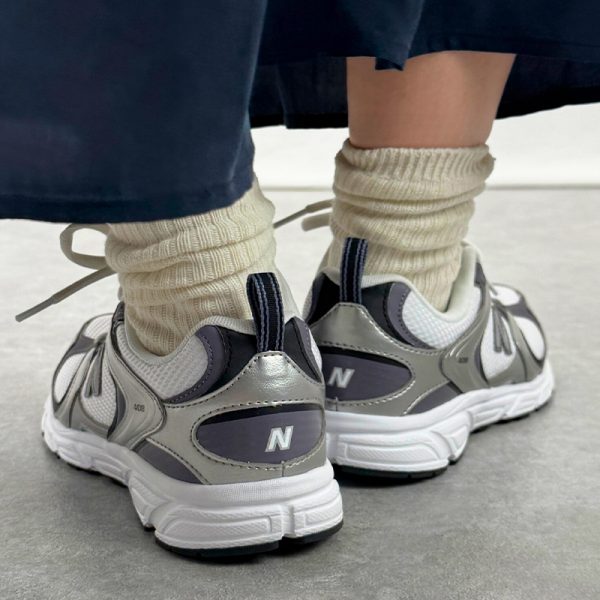 大人カジュアルは“スニーカー次第”【40代ファッション】