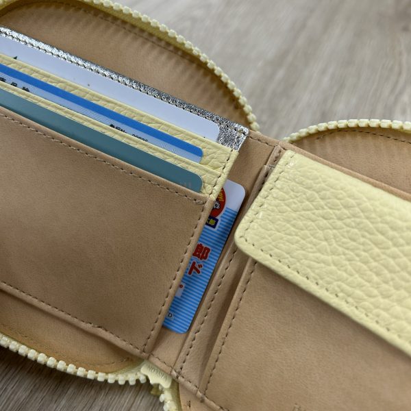 itten-itten×eclatラウンドミニウォレット￥15,400（別注）カナリーイエローsize.縦11.5×横12×マチ2c