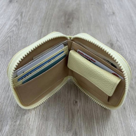 itten-itten×eclatラウンドミニウォレット￥15,400（別注）カナリーイエローsize.縦11.5×横12×マチ2c