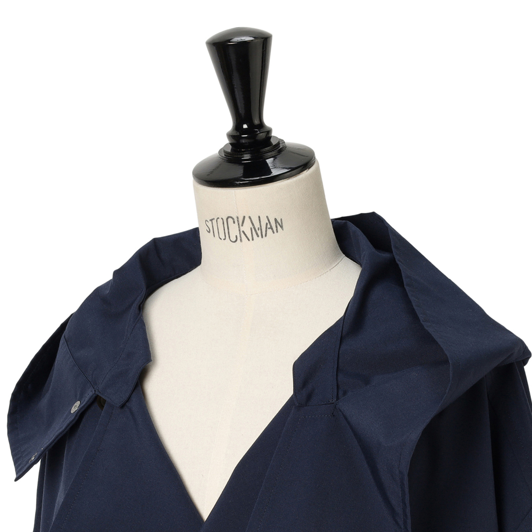 ヴァシュモンのタフタショートトレンチサブカット2