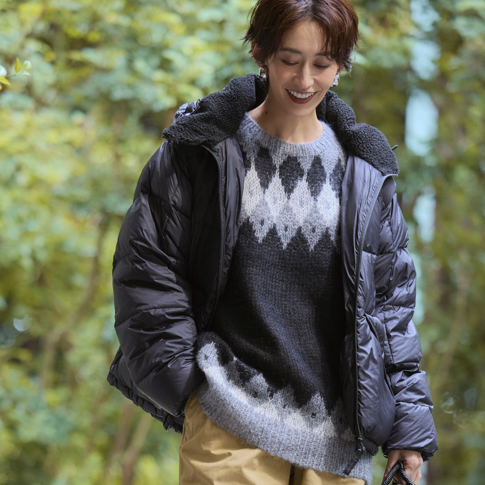 寒さが加速の今必須！あったかダウン着こなし術