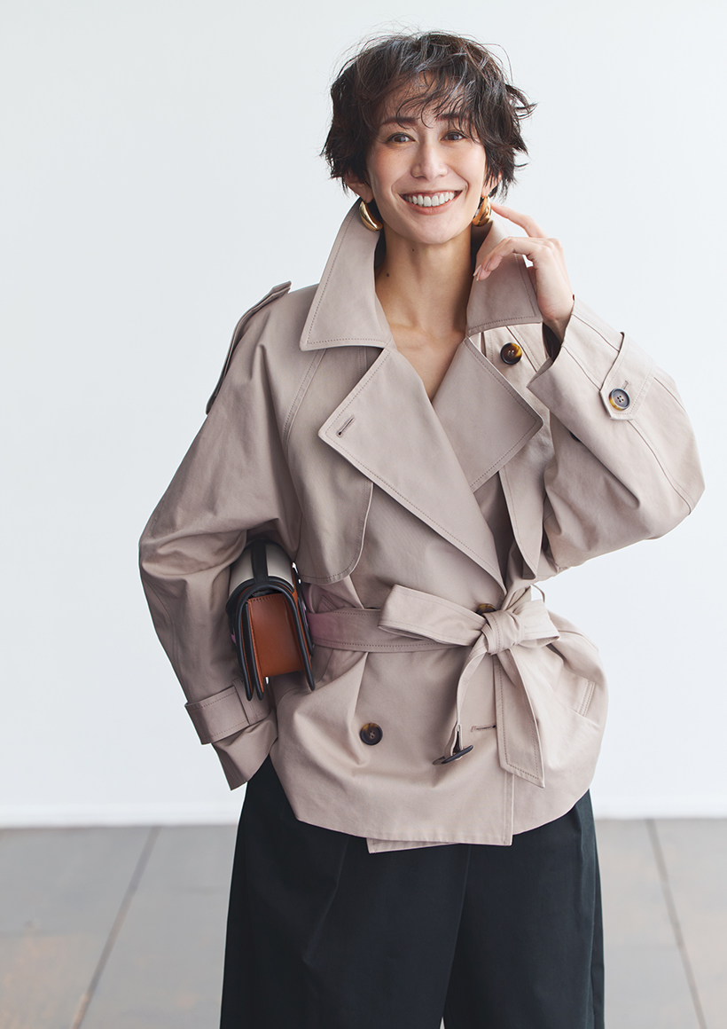 人気モデル・神山まりあさんがイチから考えたショートトレンチ・ラップパンツ・アシンメトリーTシャツ出来上がり！