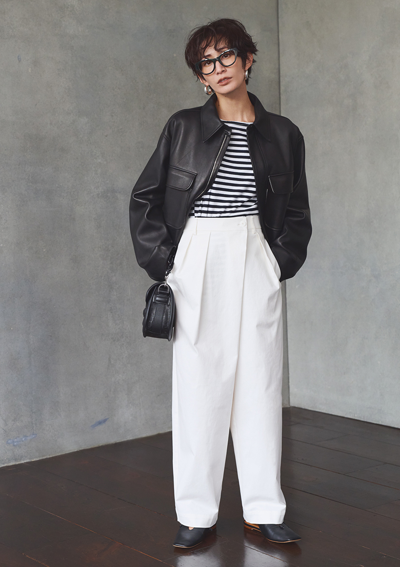 人気モデル・神山まりあさんがイチから考えたショートトレンチ・ラップパンツ・アシンメトリーTシャツ出来上がり！