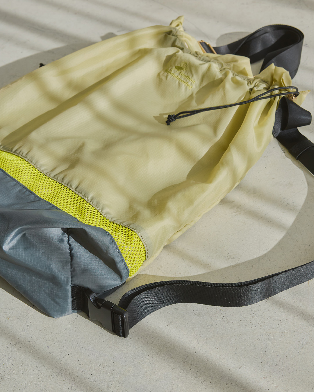 【suadeo × CARIBOU MOUNTAINEERING】 旅やジムにも！完全別注の3WAYバッグで春を先取り | GOOD THINGS Vol.94