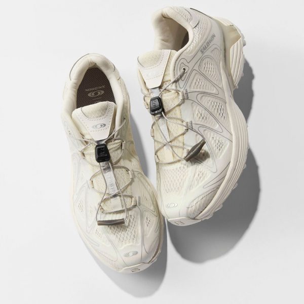 大人カジュアルは“スニーカー次第”【40代ファッション】