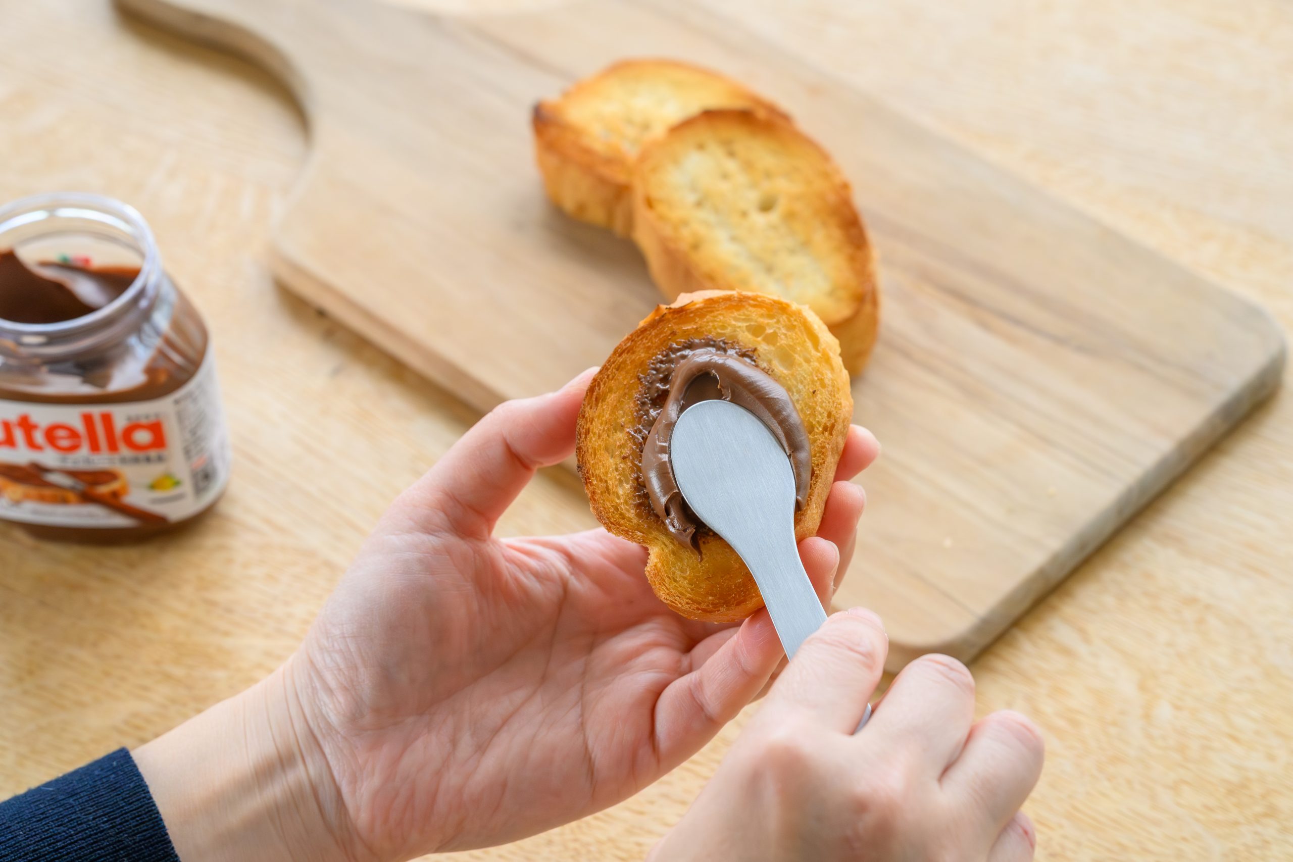 【ノベルティキャンペーン】使うほどに手放せなくなる“気の利いた” 「家事問屋」のコラボアイテム|ブランドロゴ入り平スプーンプレゼント