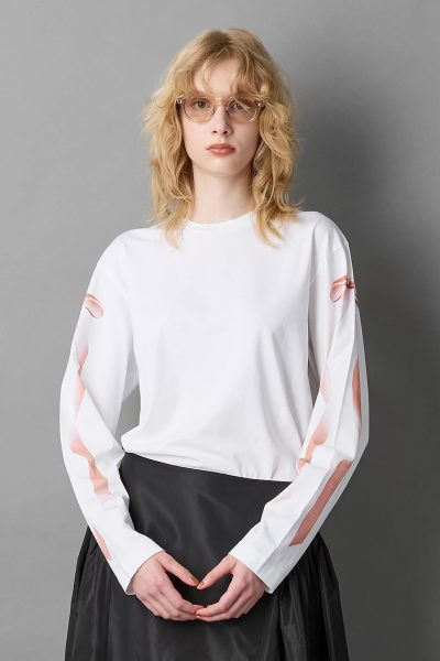 SIMONE ROCHARIBBON BOW TAIL PRINT LONG SLEEVE T－SHIRT￥39,600 ￥23,760（税込）（40％OFF）