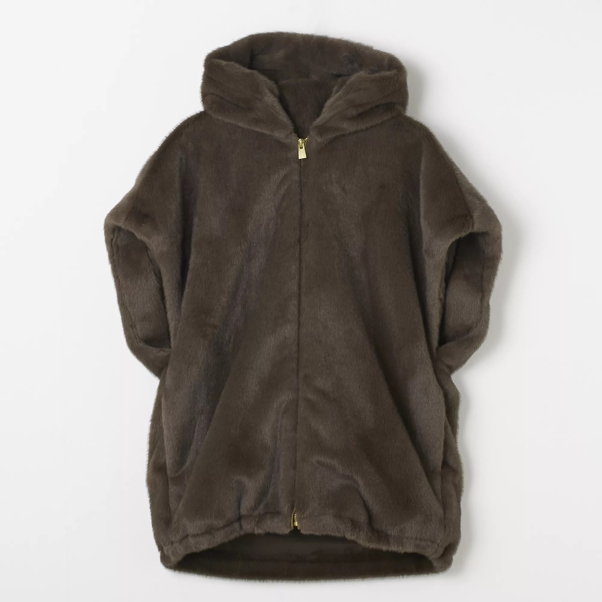 Curensologyファーフーディーベスト￥39,600