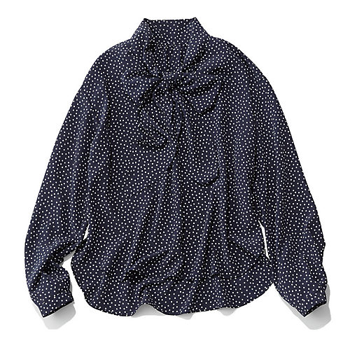 春に向けて準備したい「最旬ネイビー」アイテム＆コーデ【40代ファッション】