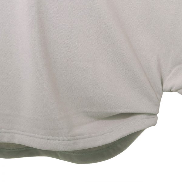 【40代・50代 春ファッション】「軽やかリッチ」なカジュアル服 アウター、スニーカー他éclat2026年4月号特集