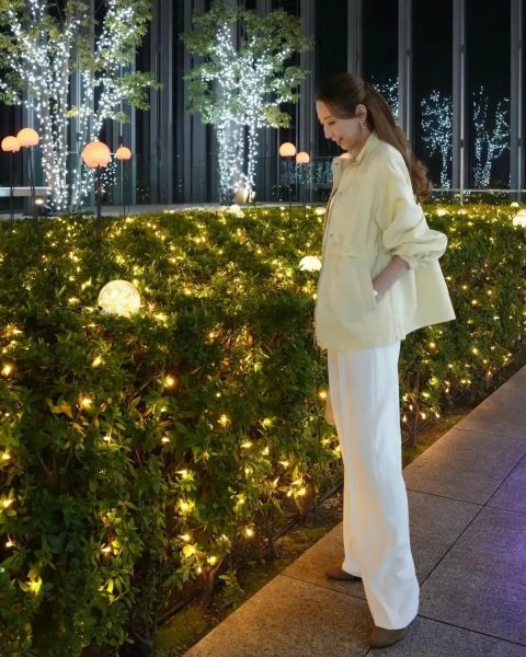 【エクラ 華組 法村麻起子さん】春を軽やかに纏う「E by eclat・撥水スタンドカラーブルゾン」