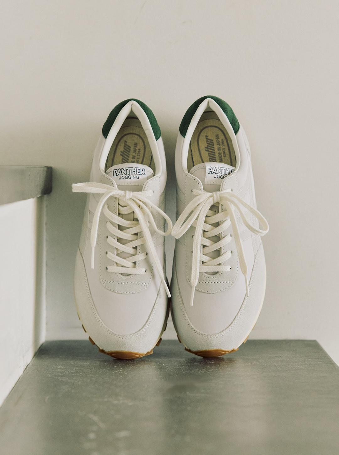 【suadeo×Panther】影色マジック！アイスグレースニーカーが新定番| GOOD THINGS Vol.98