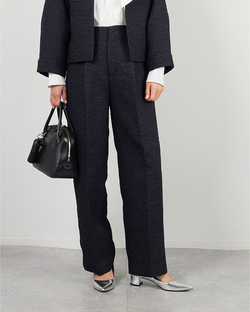 2026年春更新！新作「美脚パンツ」3選｜155cm・165cmスタッフがリアルに着比べ【M7days・40代ファッション】