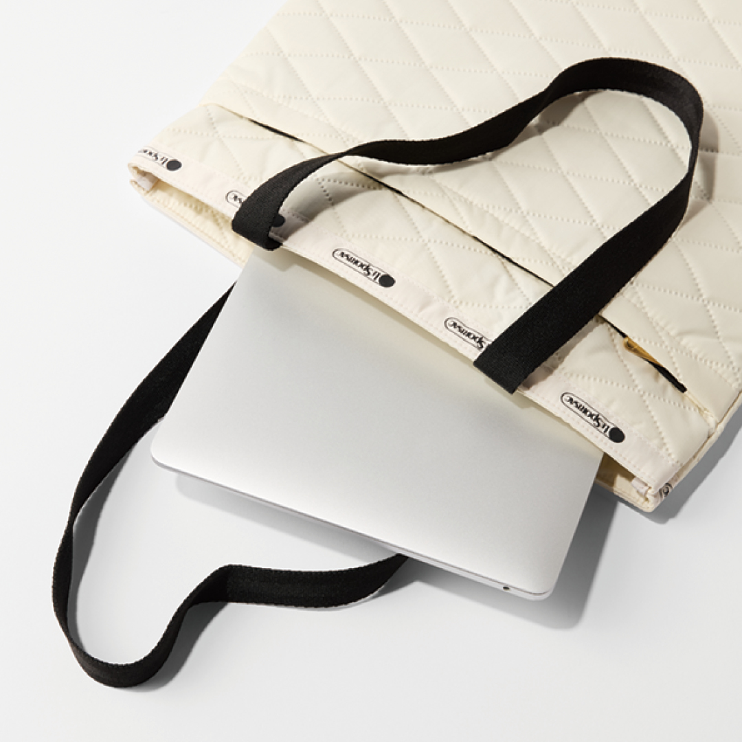 レスポートサックの【Marisol別注】LARGE EMERALD TOTE close up!