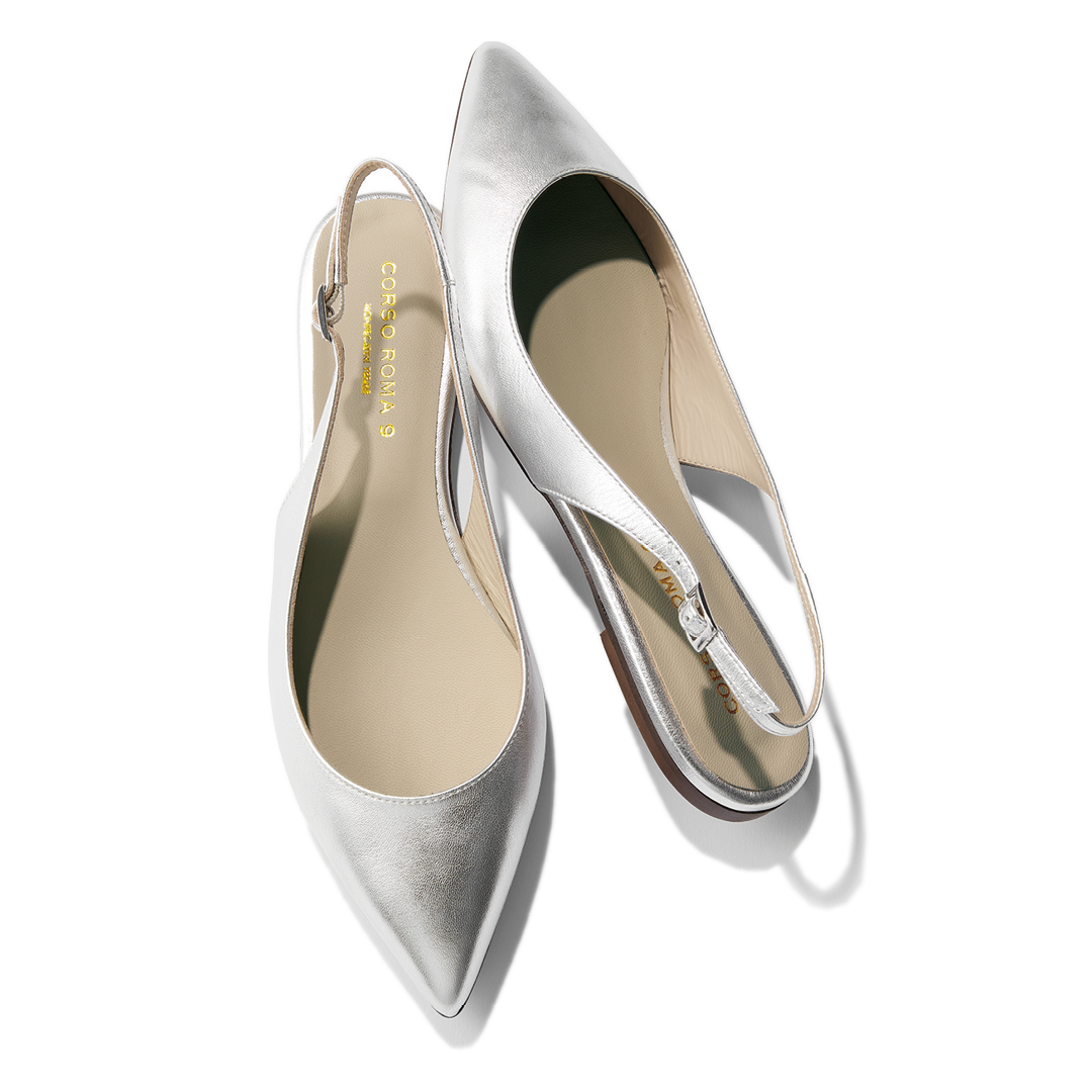 コルソローマ ノーヴェのスリングバック ポインテッドトゥ ストラップシューズ